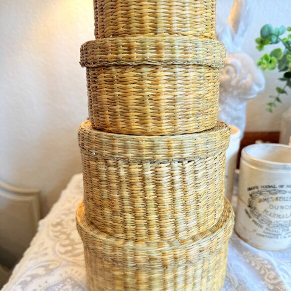 5 Vintage Woven Nesting Baskets with Handles - Picture 4 of 17